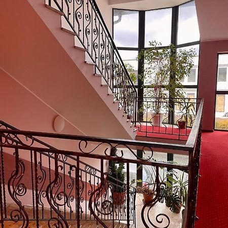 Hotel Dowhan Nowe Kültér fotó