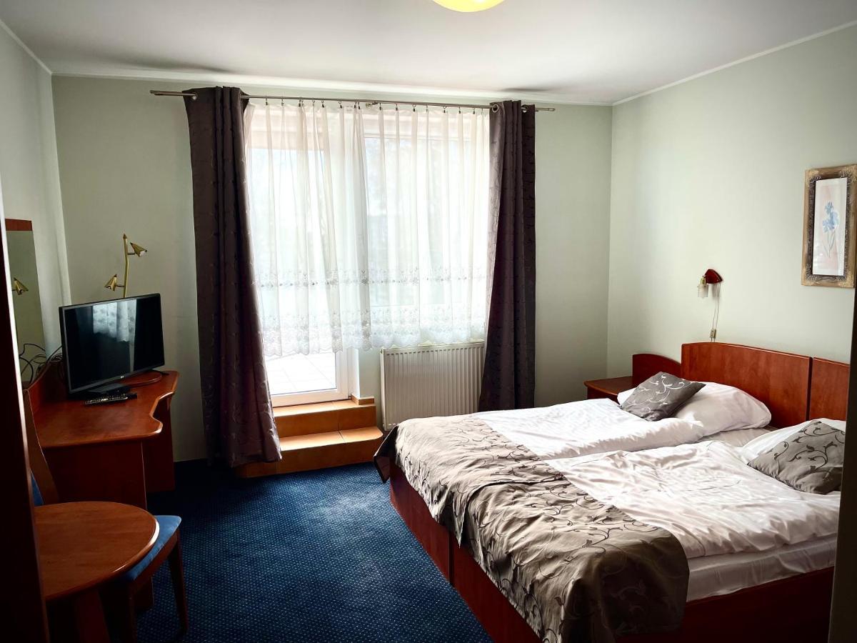 Hotel Dowhan Nowe Kültér fotó