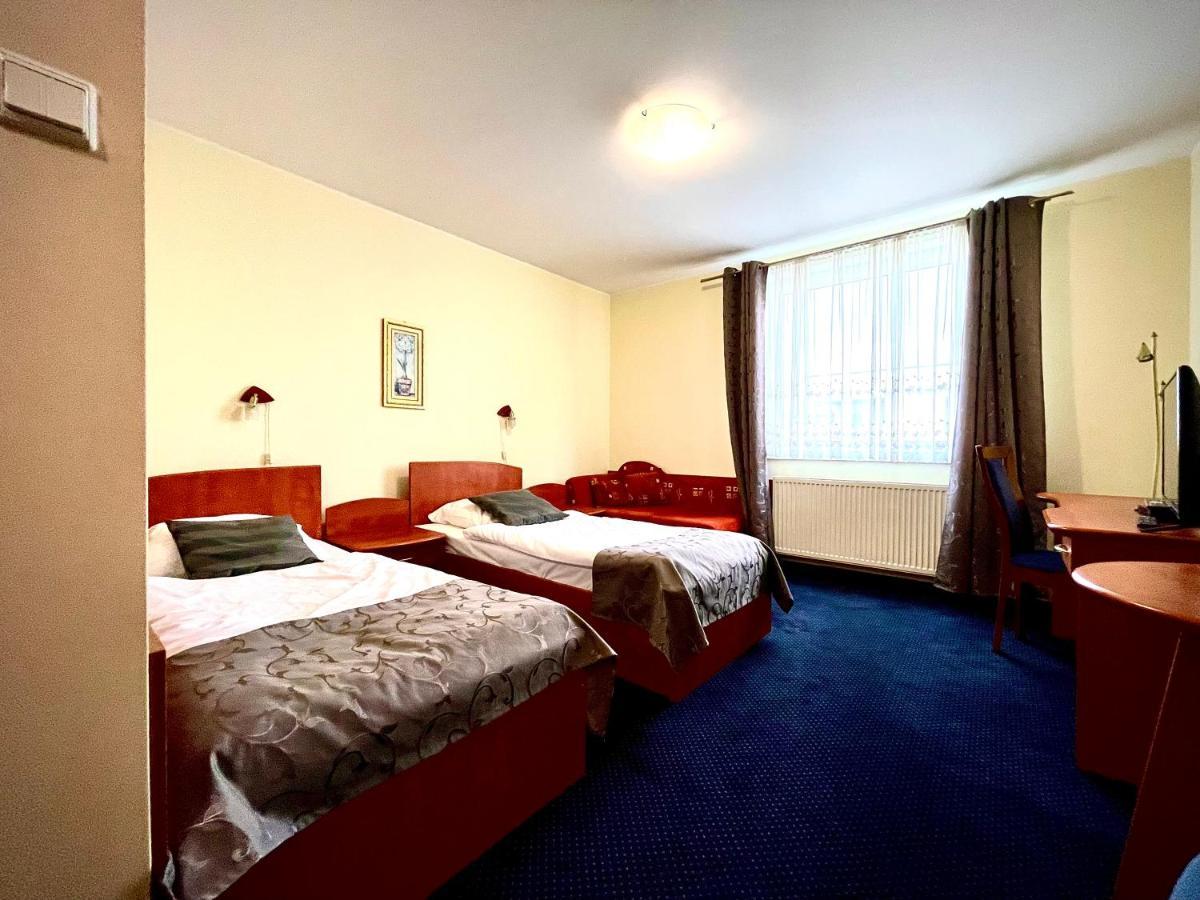 Hotel Dowhan Nowe Kültér fotó