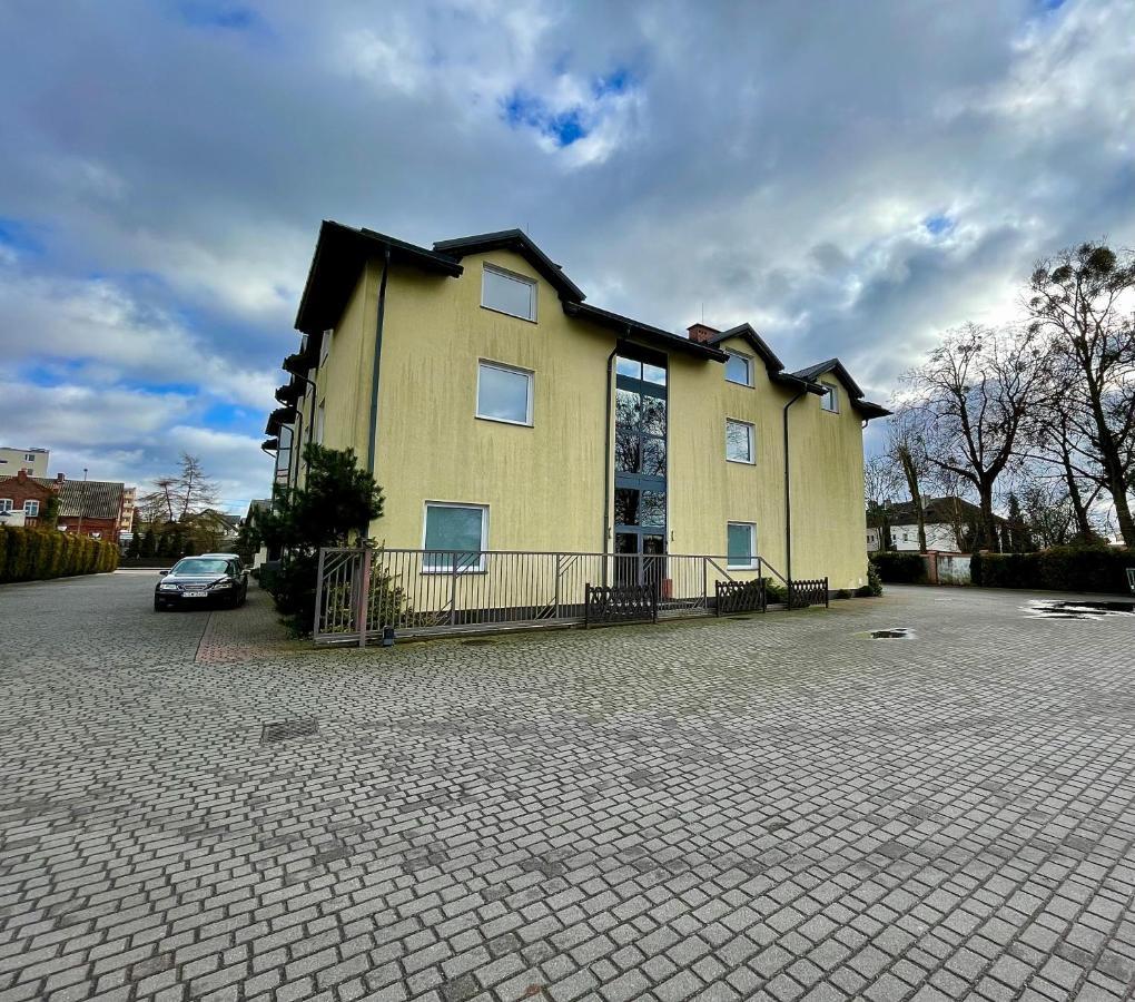 Hotel Dowhan Nowe Kültér fotó