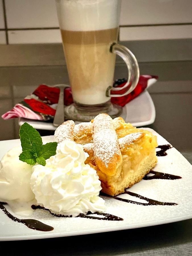 Hotel Dowhan Nowe Kültér fotó