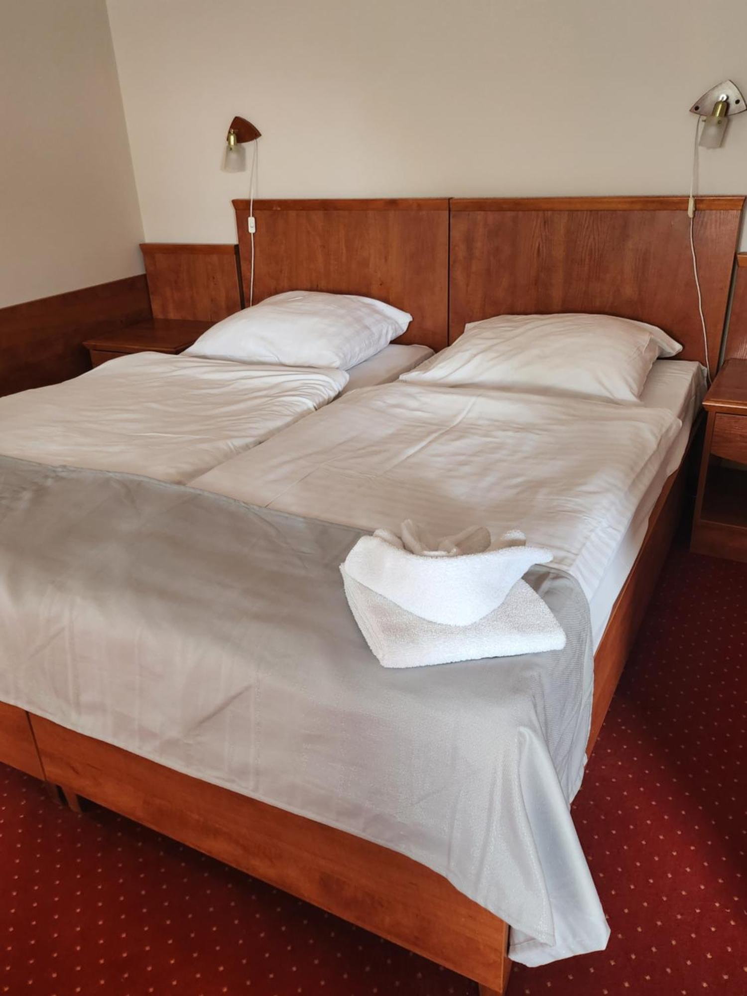 Hotel Dowhan Nowe Kültér fotó